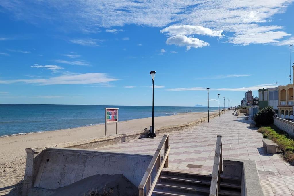 Beachfront House, Valencia, Wifi, Paddle Surf Board, Incredible Views Sueca Eksteriør billede